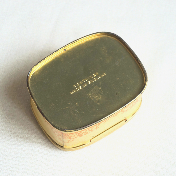 Vintage Small Floral Tin Hinged Lid Container | kelekt