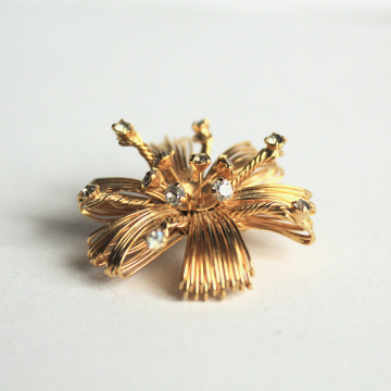 Vintage Gold-Tone Flower Brooch Wire & Rhinestones Pin 